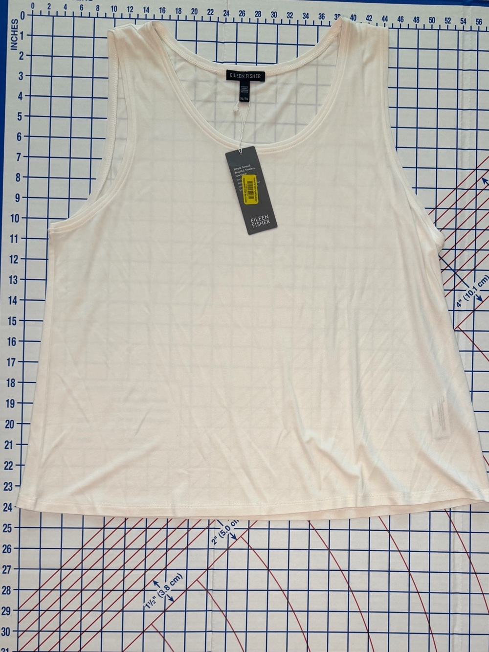 Eileen Fisher 100% Silk Cream Scoop Neck Sleeveless Tank NWT